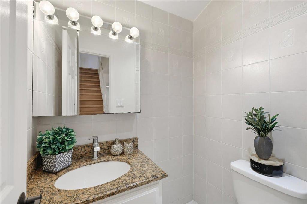 125 Connemara Way 115 Property Photo 18