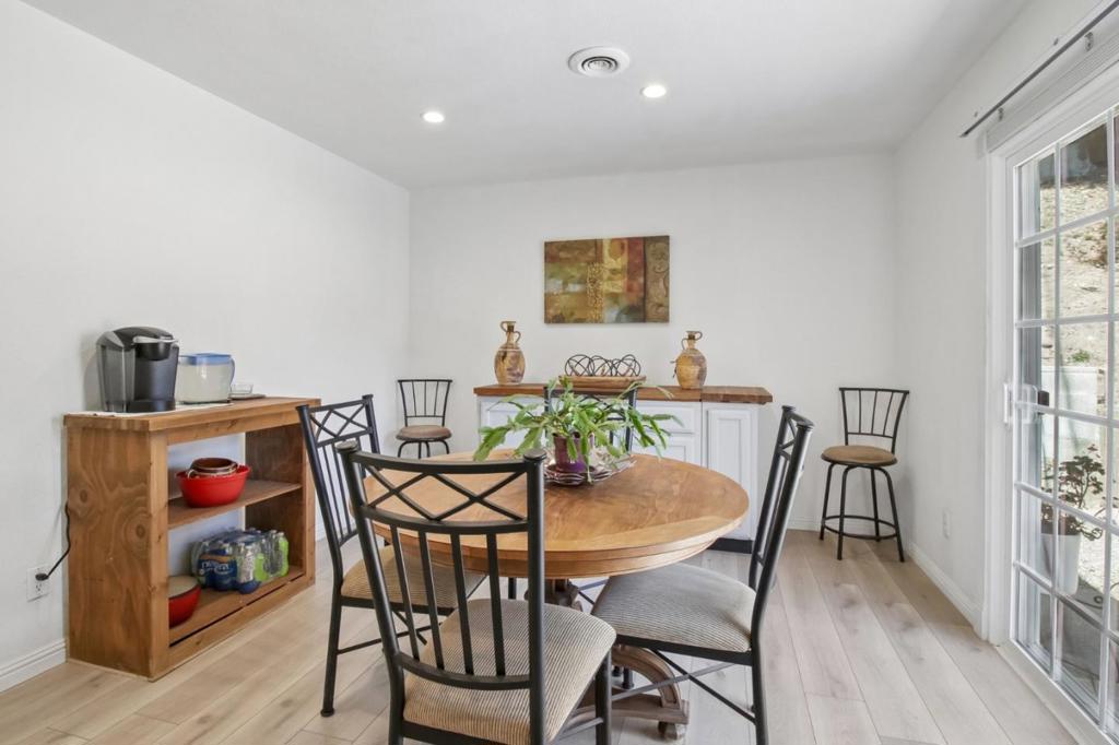 8980 Oak Road Property Photo 13