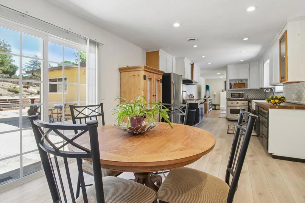 8980 Oak Road Property Photo 15