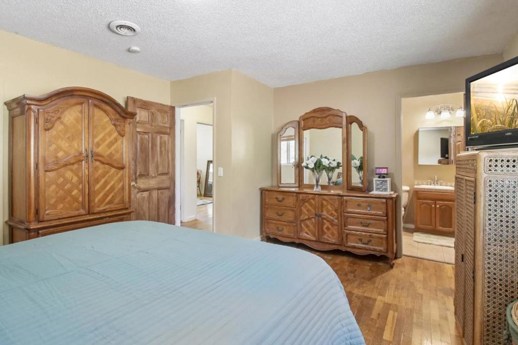 8980 Oak Road Property Photo 30