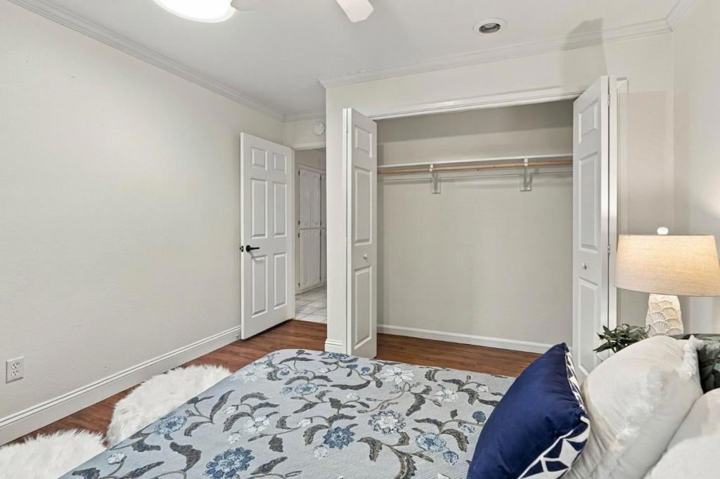 2874 El Camino Real Property Photo 35