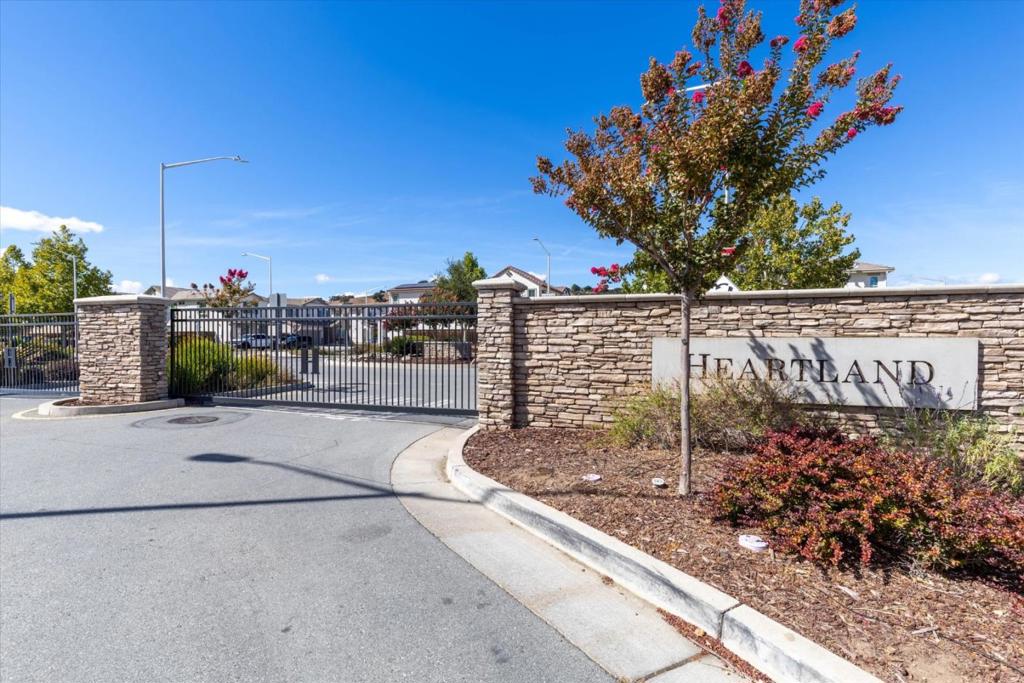 1787 Fennel Place Property Photo 4