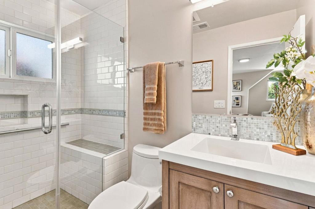 3705 Red Oak Way Property Photo 12