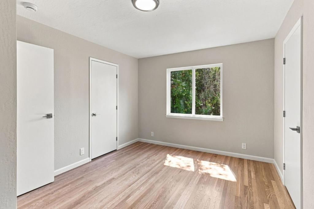 3705 Red Oak Way Property Photo 14