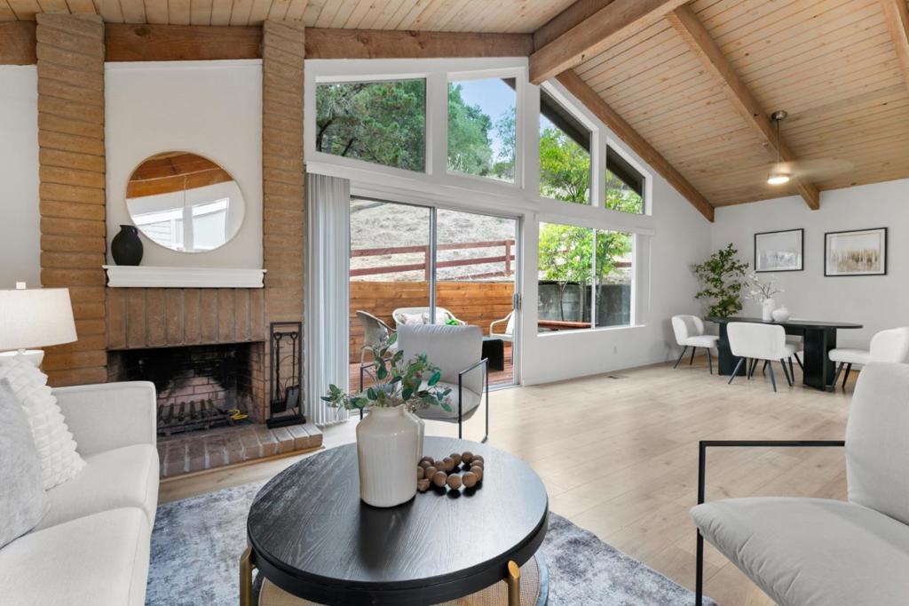 22990 Cricket Hill Road Property Photo 4