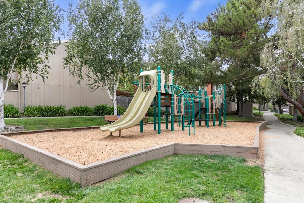 22990 Cricket Hill Road Property Photo 33