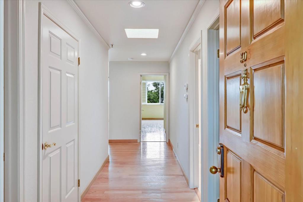 30 Lorton Avenue 303 Property Photo 5
