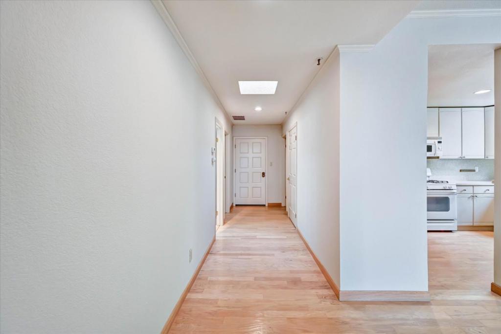 30 Lorton Avenue 303 Property Photo 6