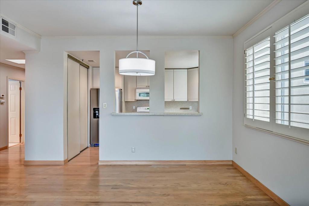 30 Lorton Avenue 303 Property Photo 18