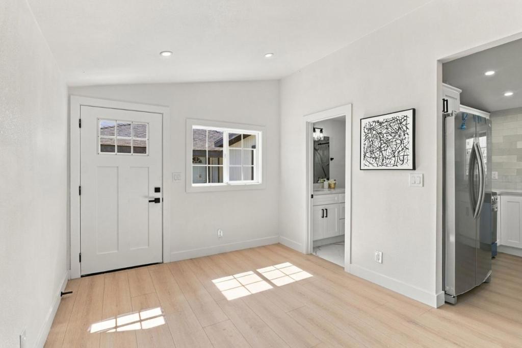 2409 Summer Street Property Photo 22
