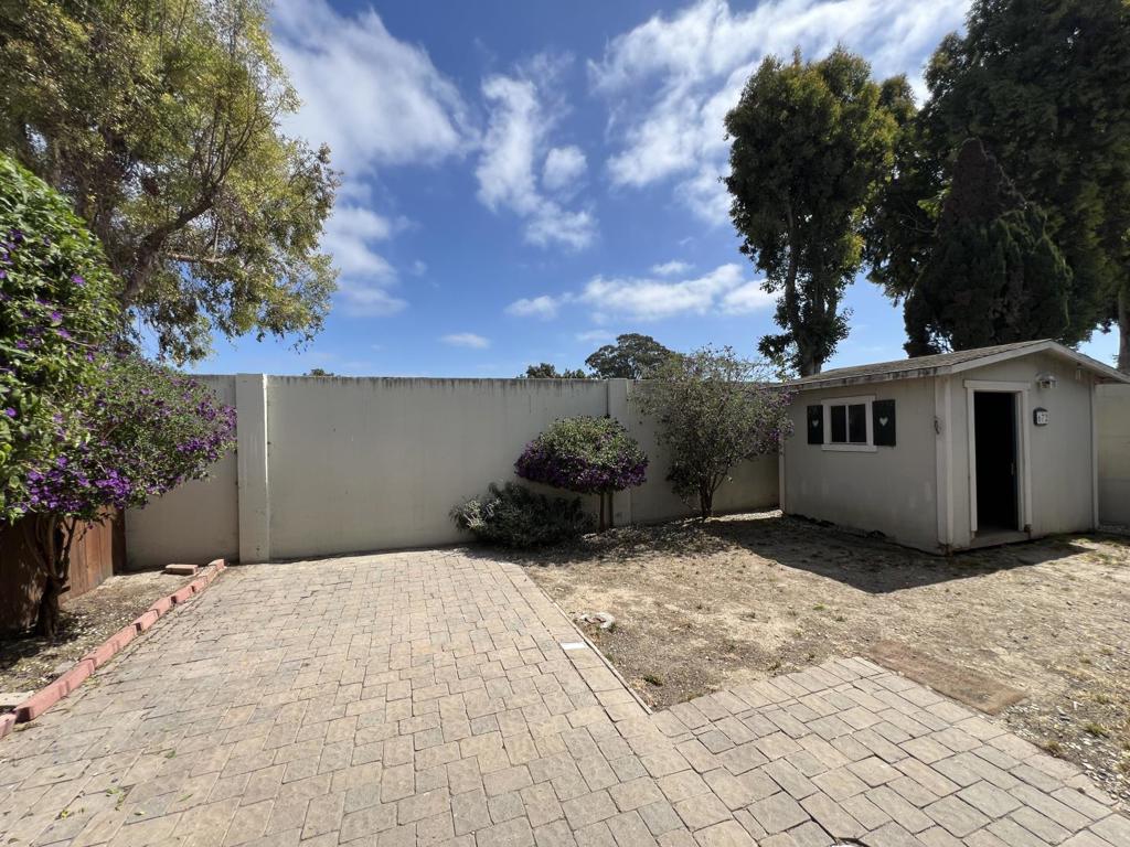 672 Alvarado Court Property Photo 15