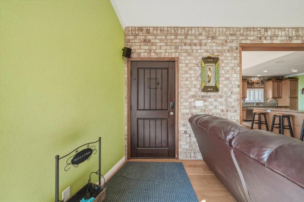 7741 Al Drive Property Photo 4