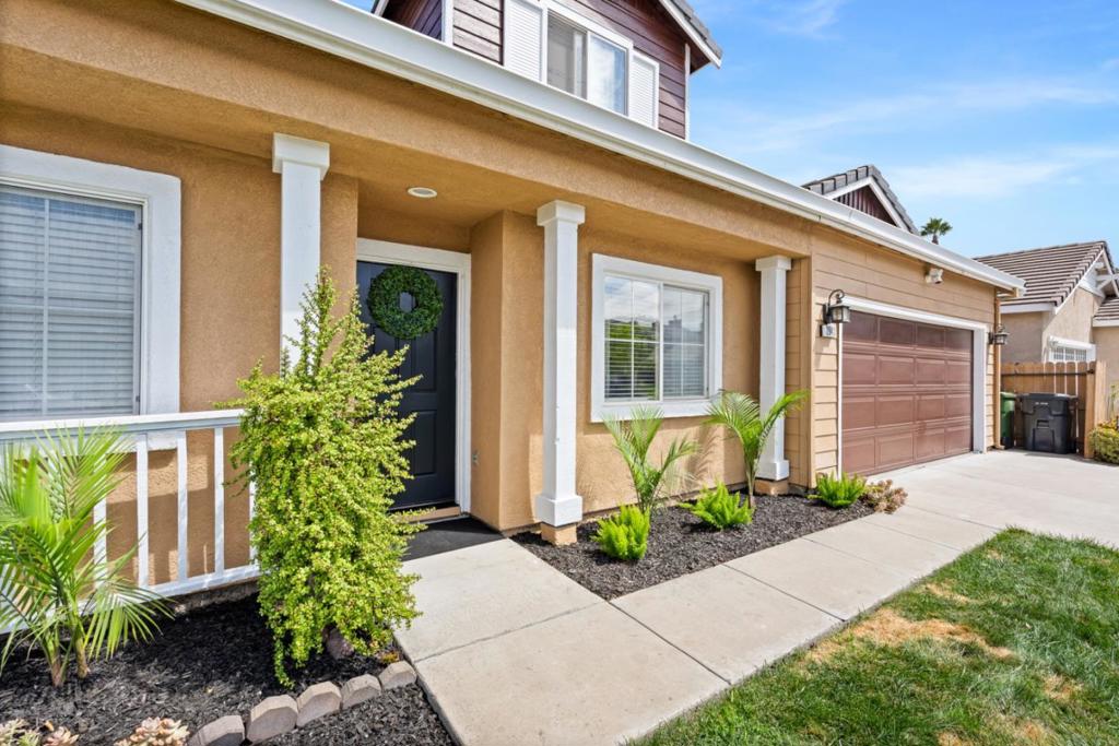 2943 Rugby Court Property Photo 4