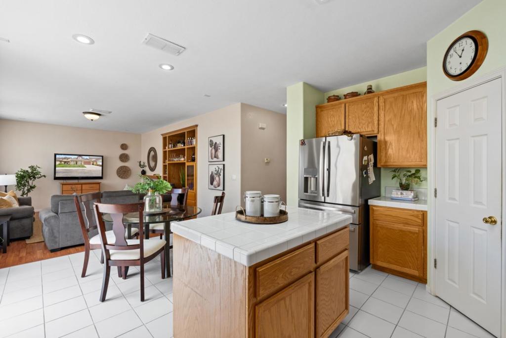 2943 Rugby Court Property Photo 12