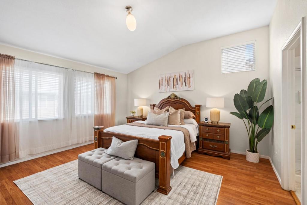 2943 Rugby Court Property Photo 17