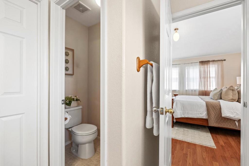 2943 Rugby Court Property Photo 21