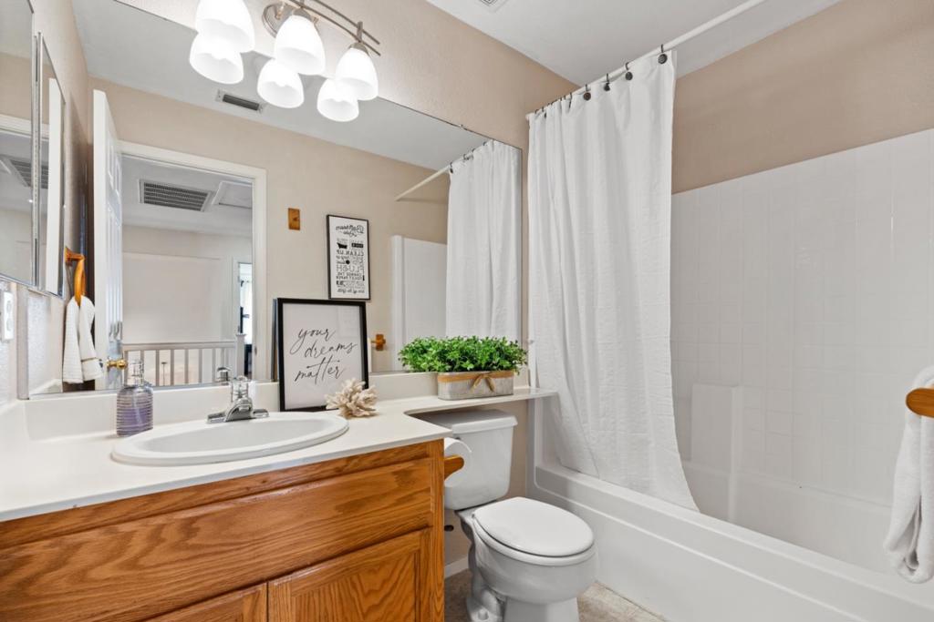 2943 Rugby Court Property Photo 23
