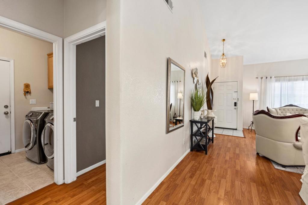 2943 Rugby Court Property Photo 27