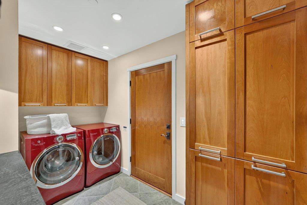 325 25th Avenue Property Photo 14