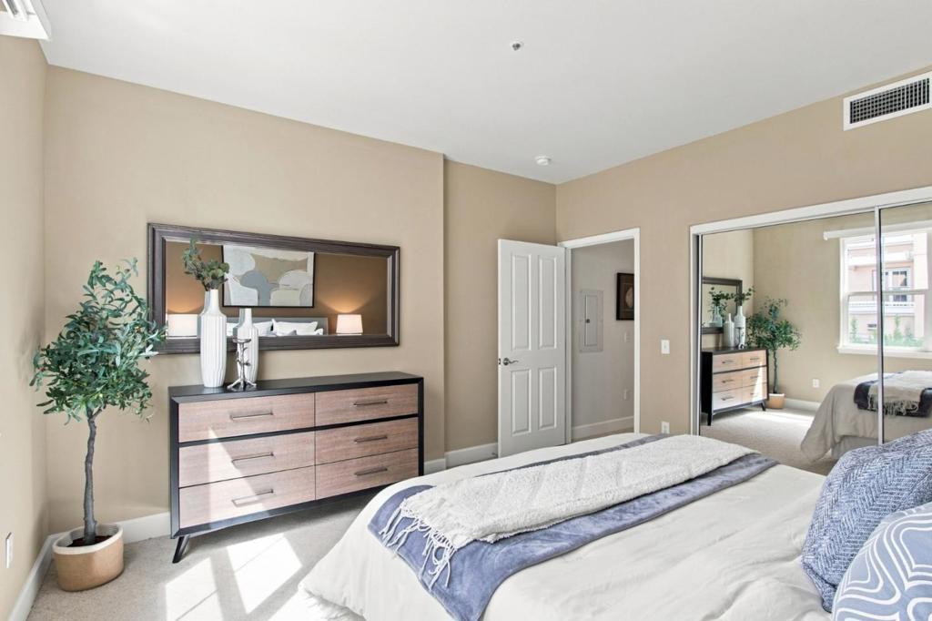 20488 Stevens Creek Boulevard 2211 Property Photo 19