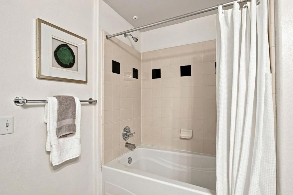 20488 Stevens Creek Boulevard 2211 Property Photo 22