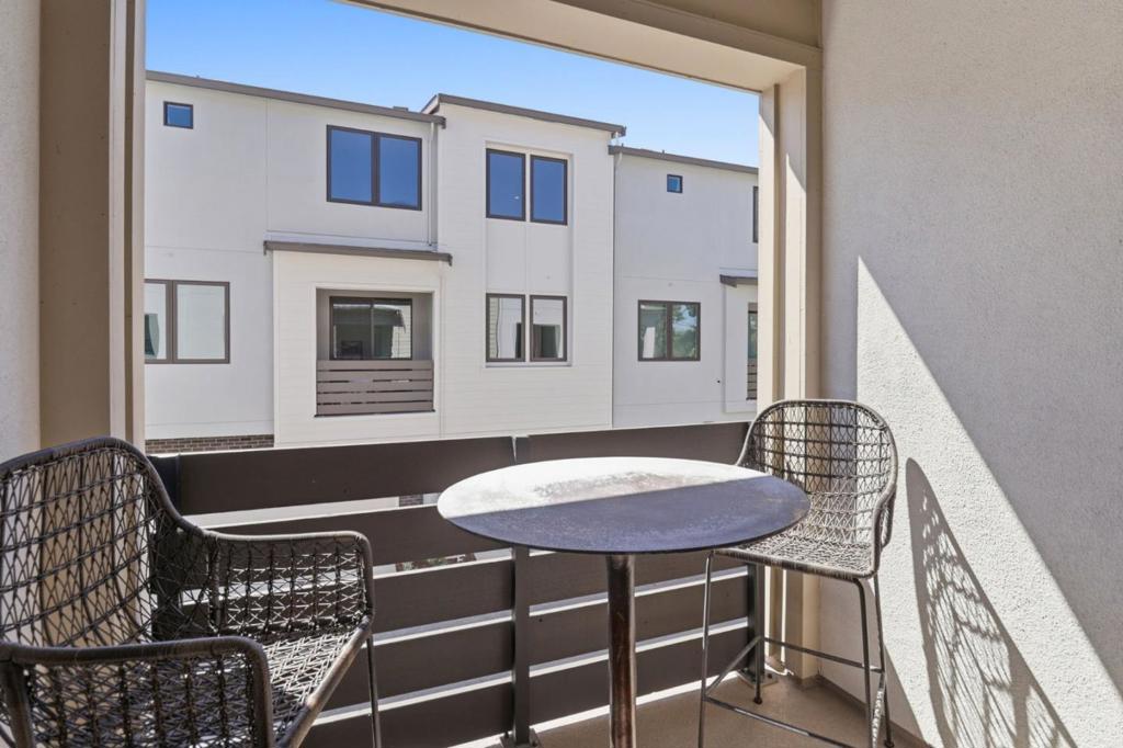 1107 Juana Court Property Photo 25