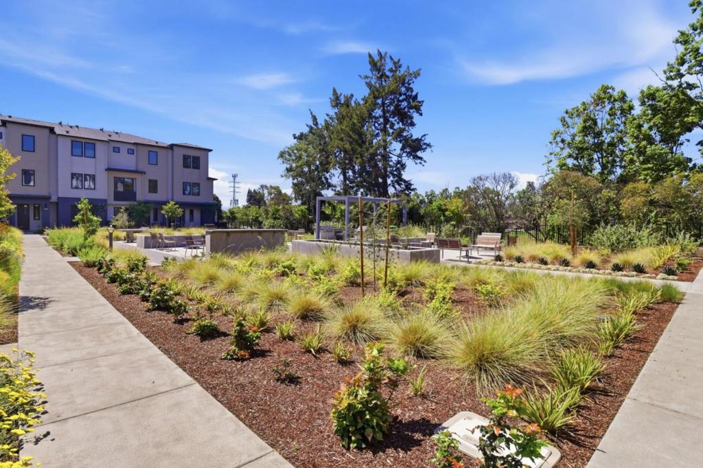 1107 Juana Court Property Photo 26