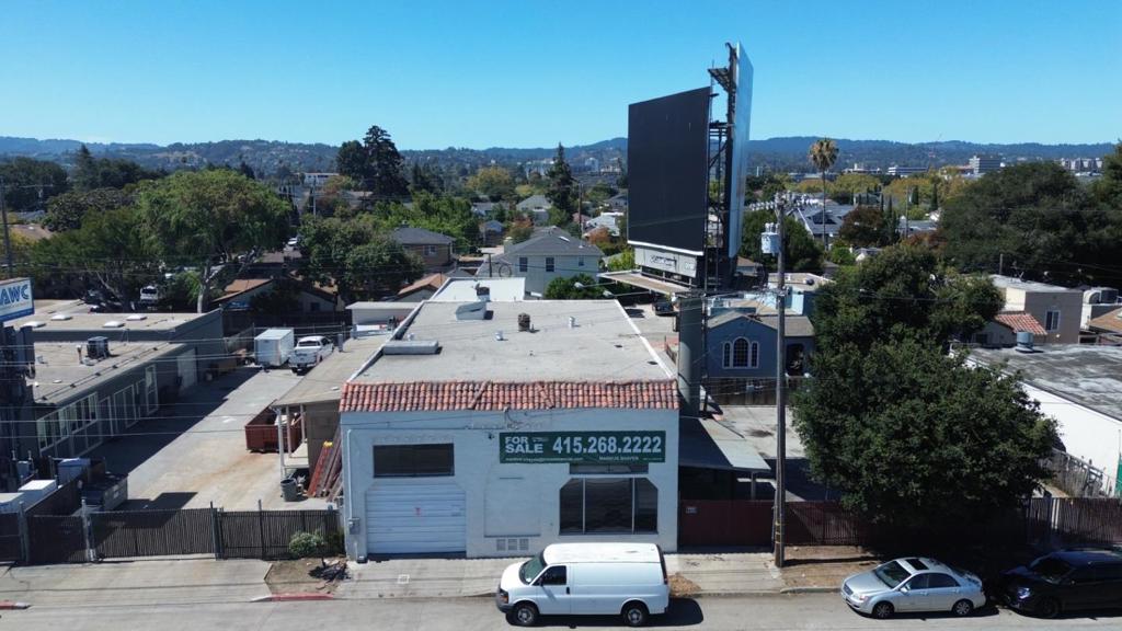 616 S Amphlett Boulevard Property Photo 1