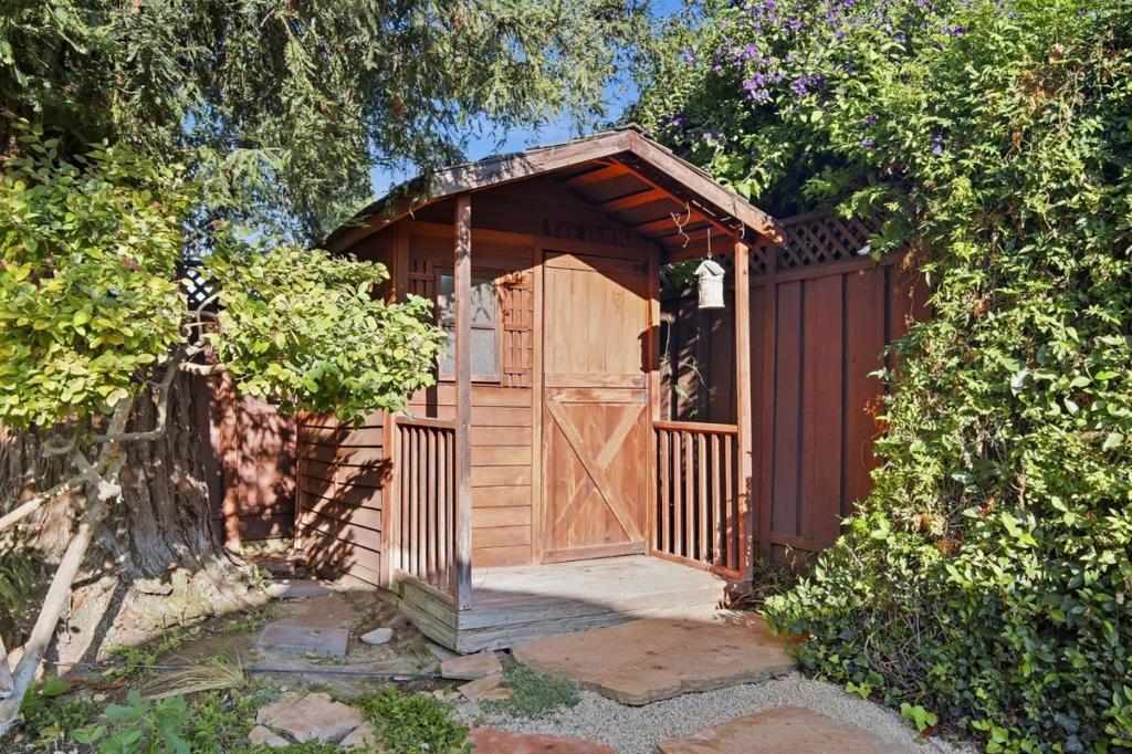 2286 Lansford Avenue Property Photo 45