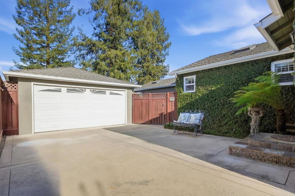 2286 Lansford Avenue Property Photo 48