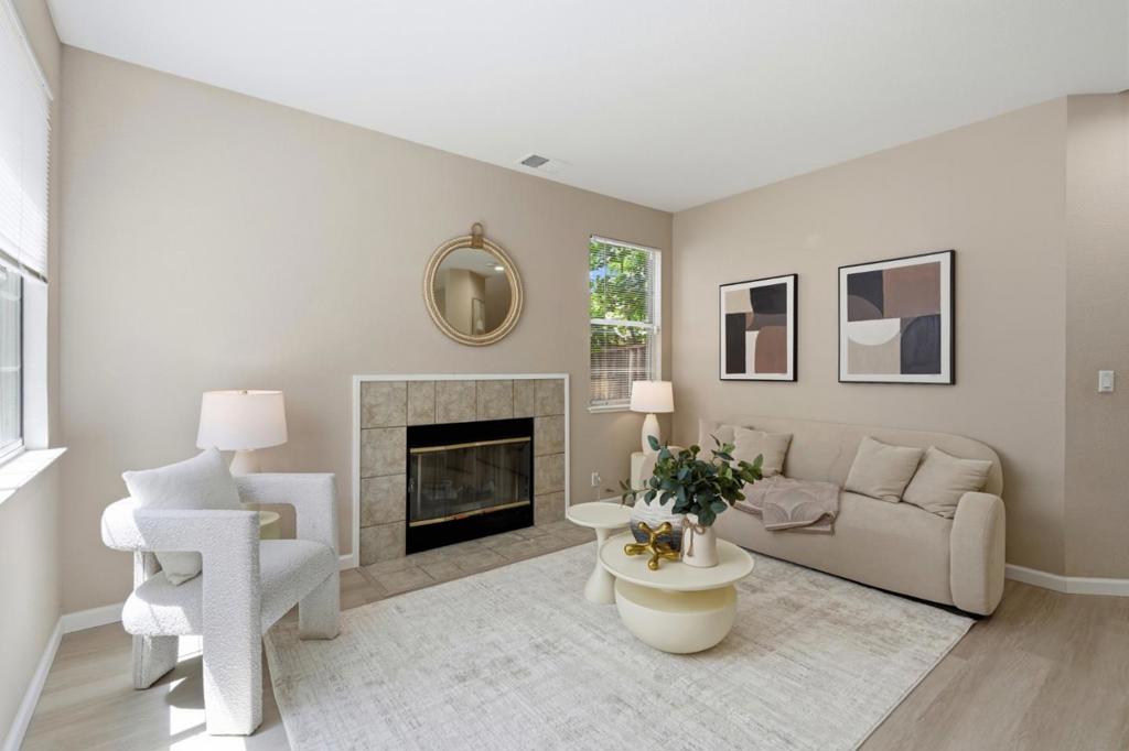 2227 Gadwall Court Property Photo 4
