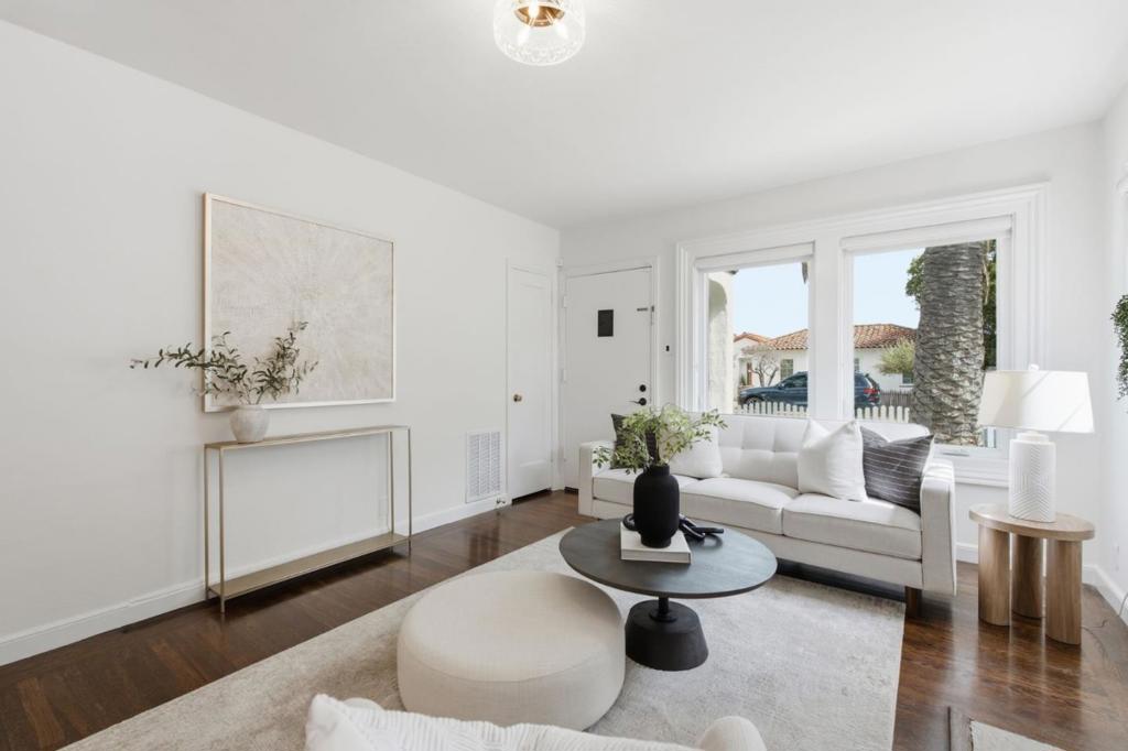 1817 Bayview Avenue Property Photo 8