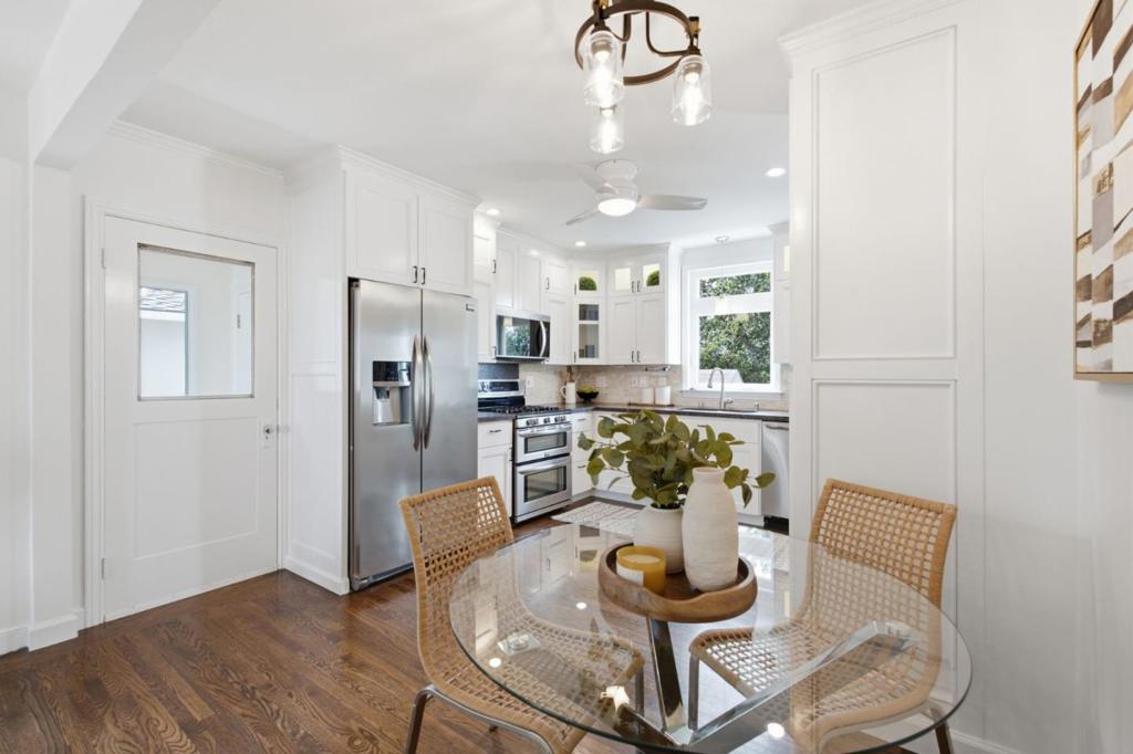 1817 Bayview Avenue Property Photo 10