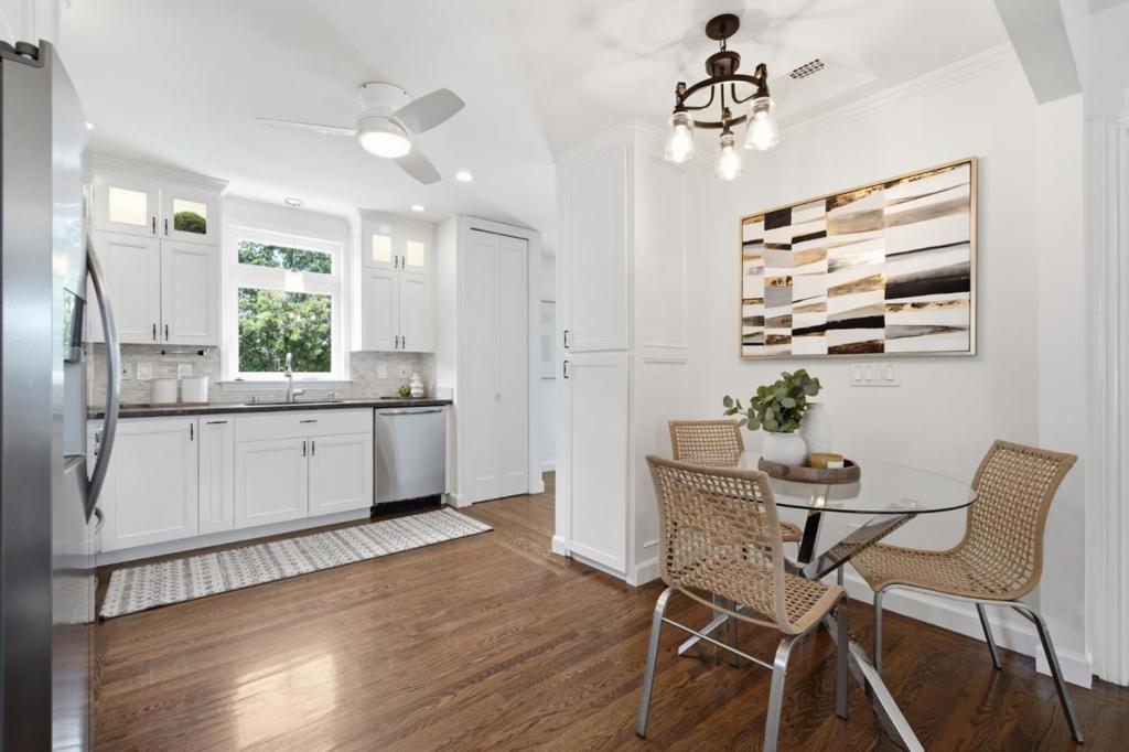 1817 Bayview Avenue Property Photo 11