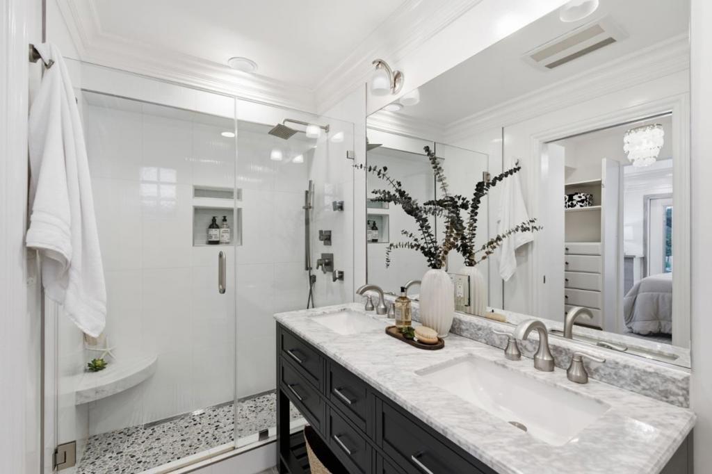 1817 Bayview Avenue Property Photo 31