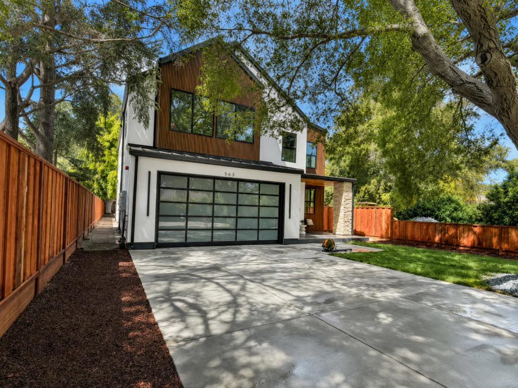 563 Encina Avenue Property Photo 1