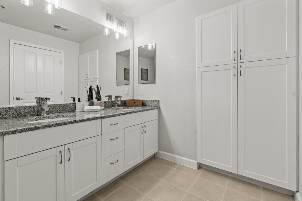 20488 Stevens Creek Boulevard 1114 Property Photo 10