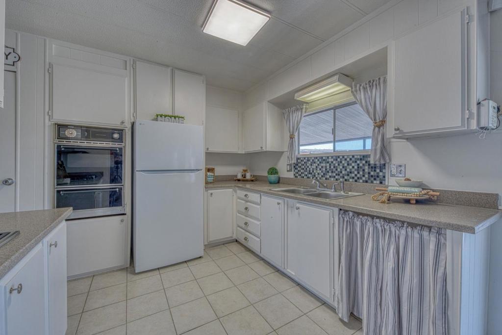 150 Kern Street 37 Property Photo 13