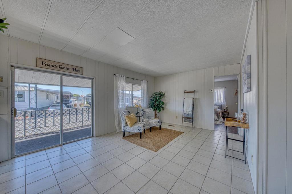 150 Kern Street 37 Property Photo 16