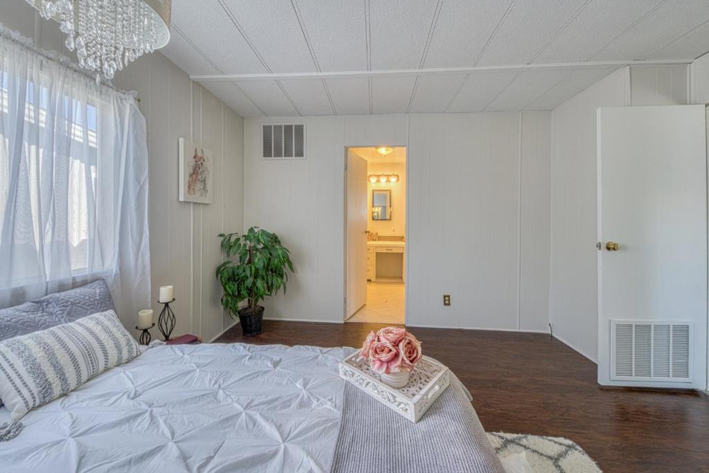 150 Kern Street 37 Property Photo 22