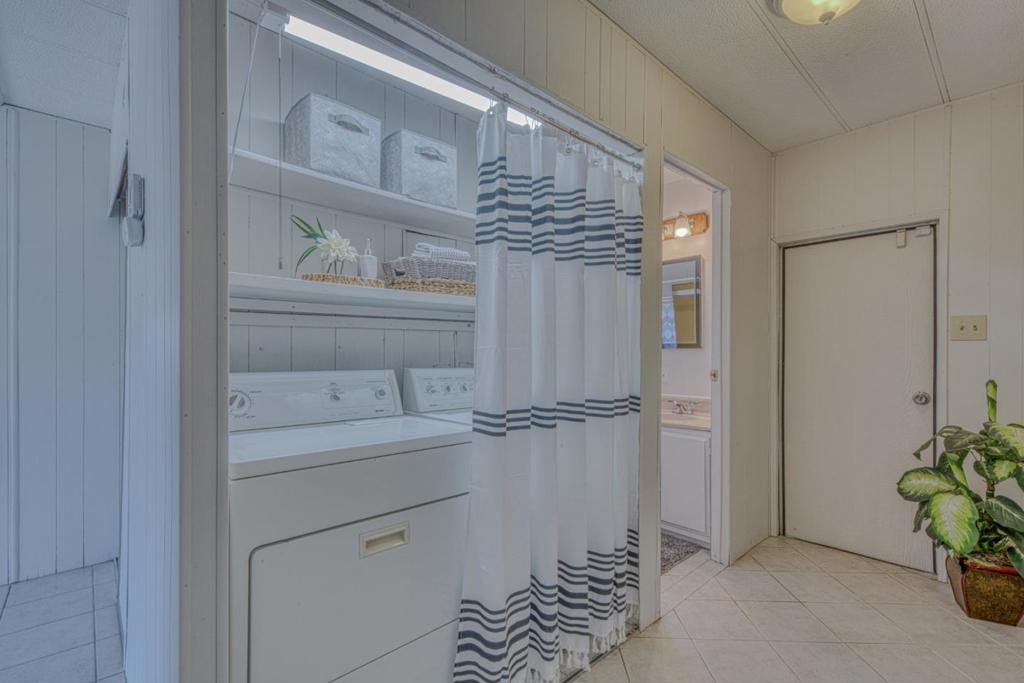 150 Kern Street 37 Property Photo 31