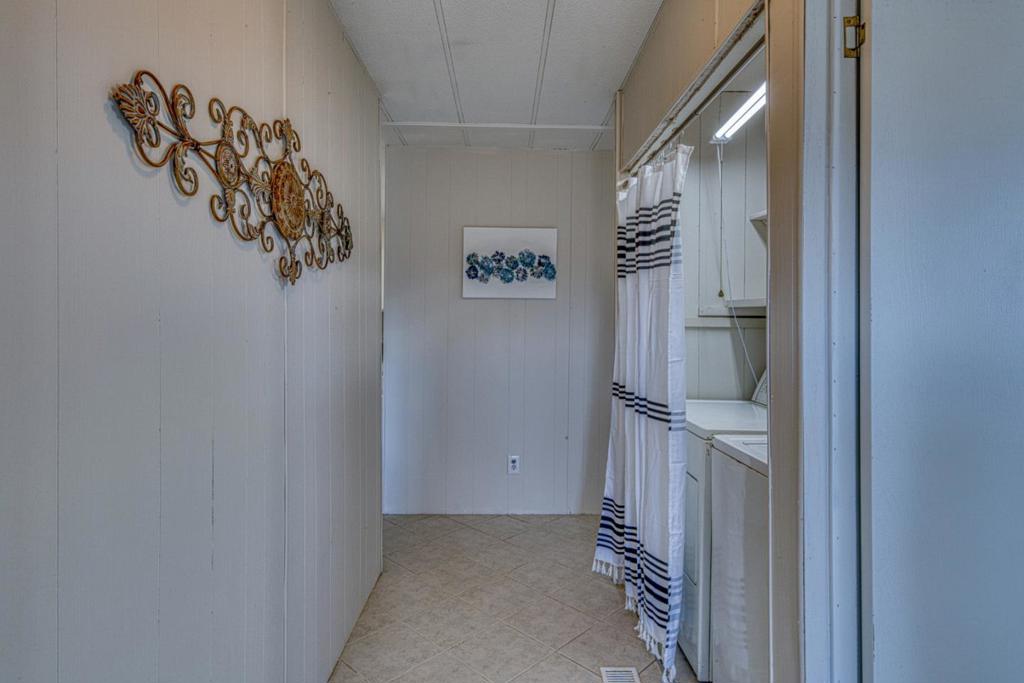 150 Kern Street 37 Property Photo 32