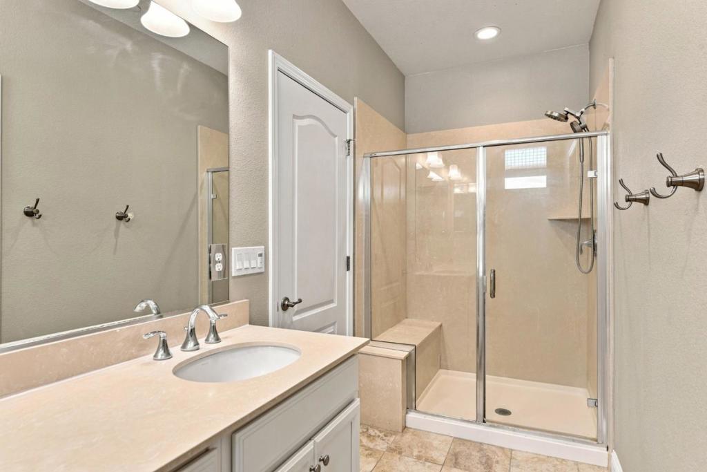 2756 Goble 2 Property Photo 21