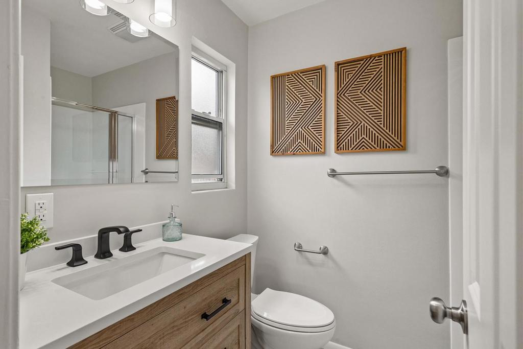 1094 Clark Avenue Property Photo 16