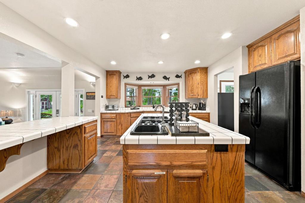 19177 Hollow Lane Property Photo 27
