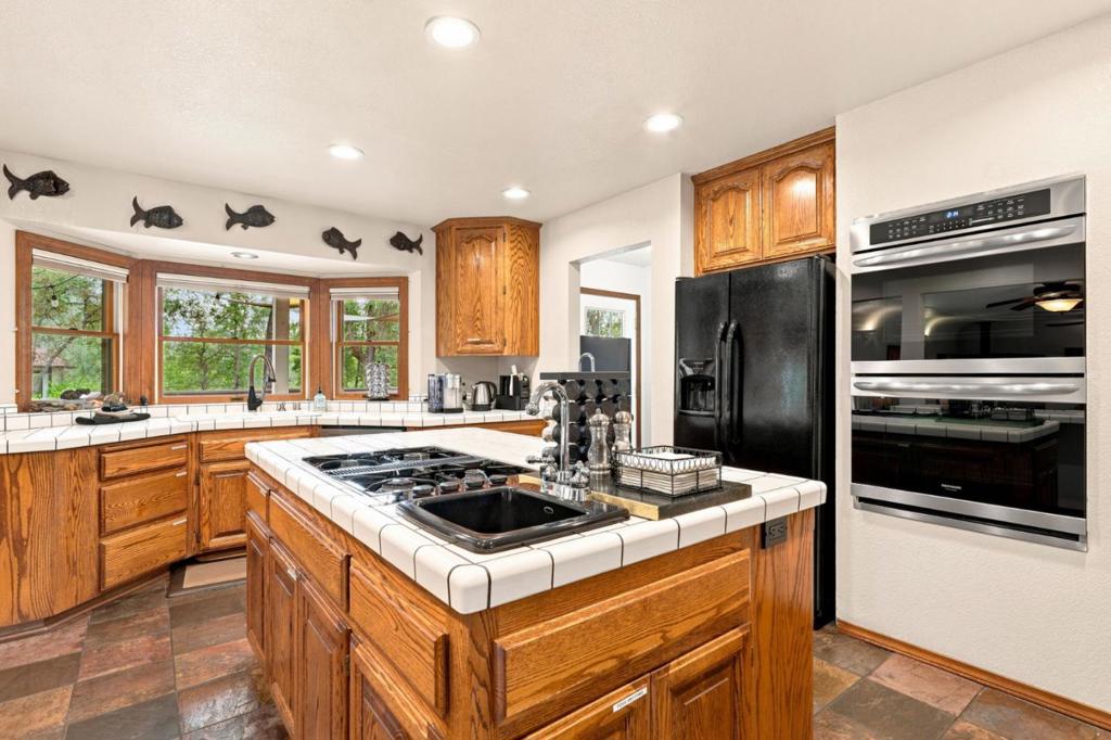 19177 Hollow Lane Property Photo 28