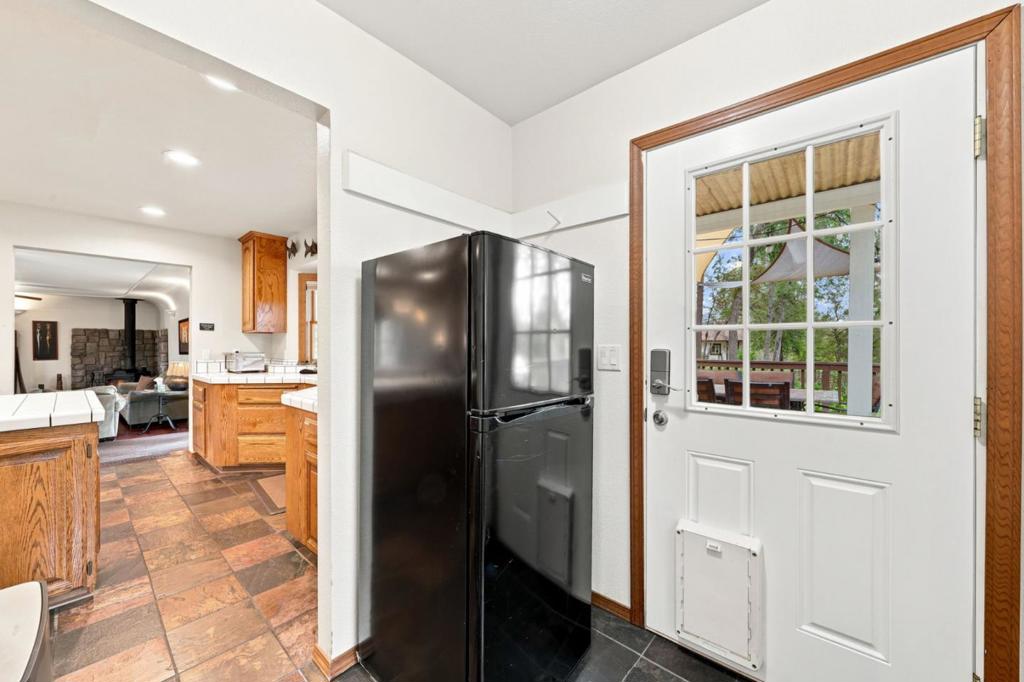 19177 Hollow Lane Property Photo 32