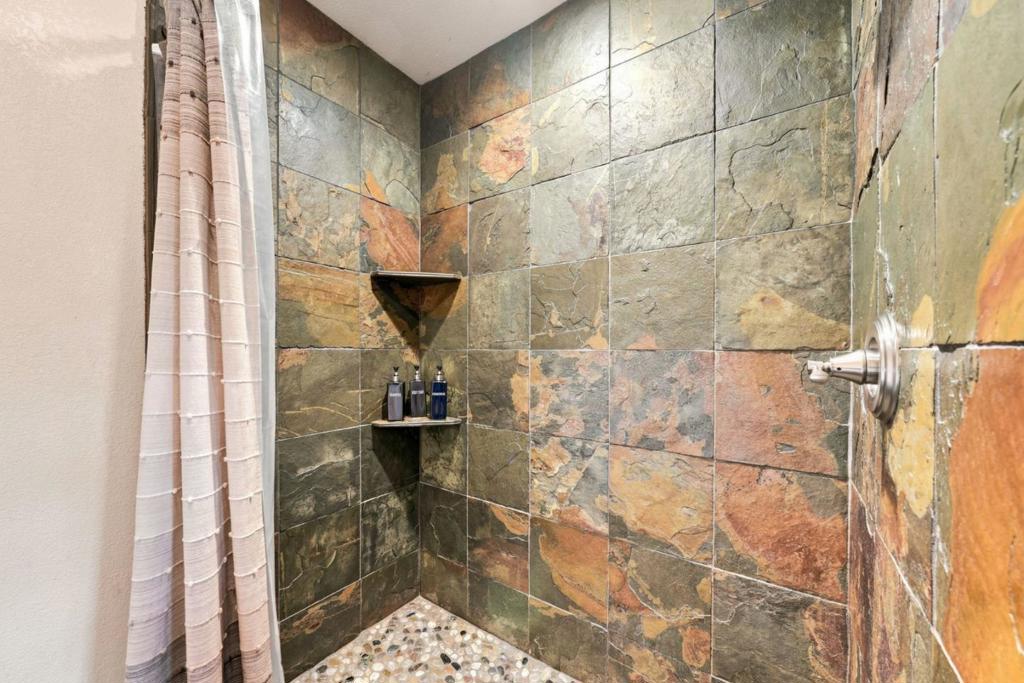 19177 Hollow Lane Property Photo 42