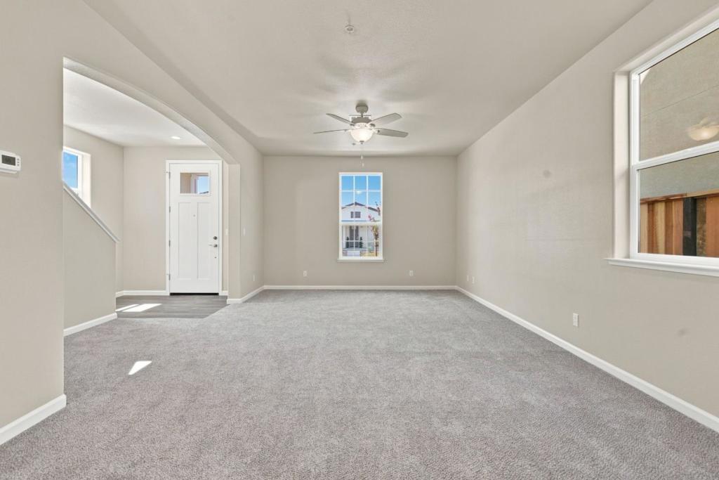 748 Aurora Way Property Photo 15