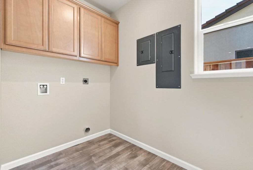 748 Aurora Way Property Photo 26